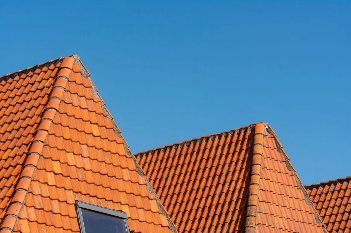 Clay barrel tile rooflines on homes in Farmington, NM